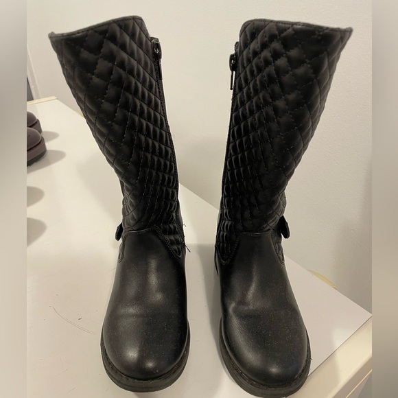 Girls size 13 boots - Picture 3 of 4
